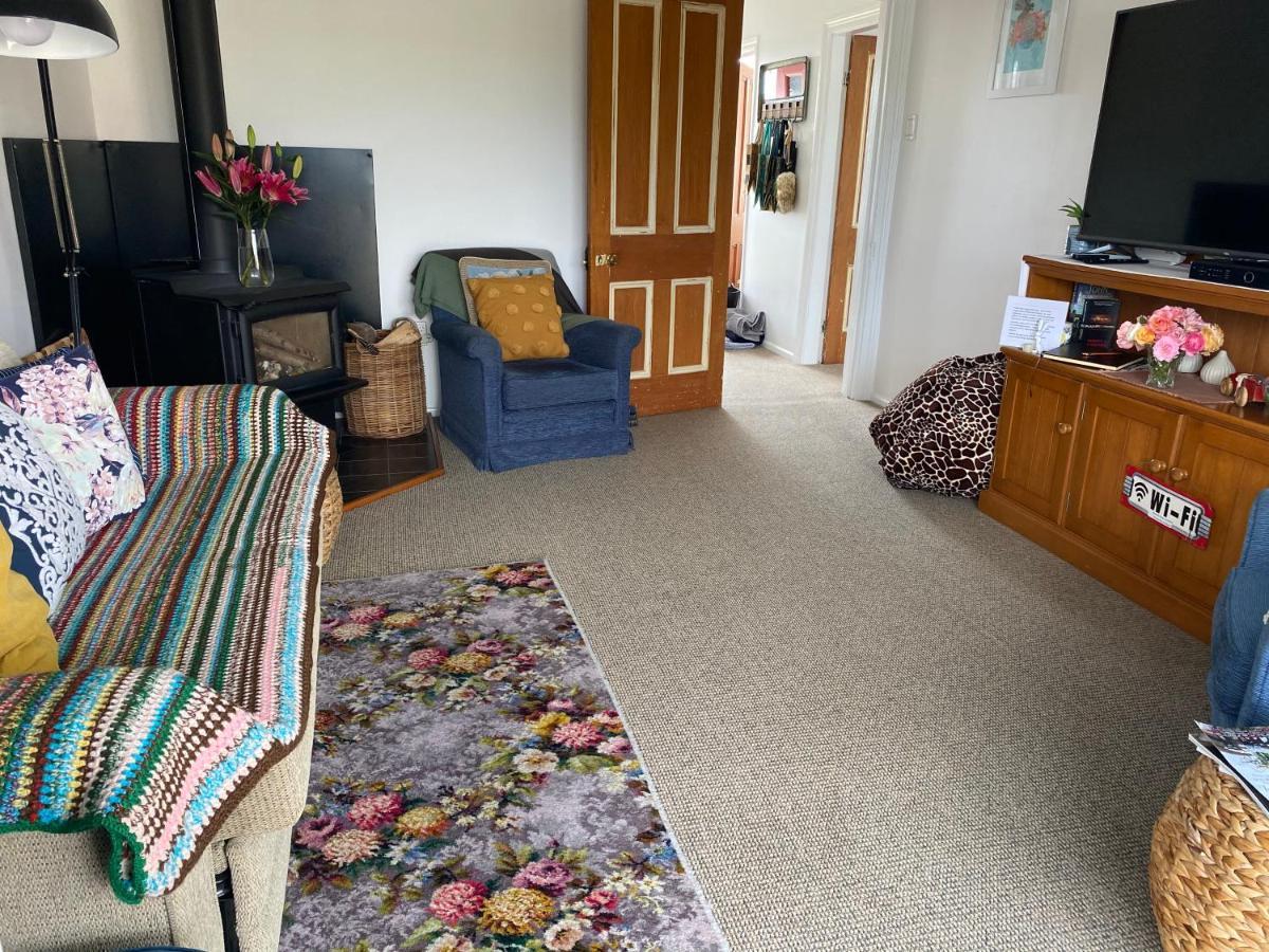 Wee Blue Bnb- Central Cosy Villa Timaru Kültér fotó