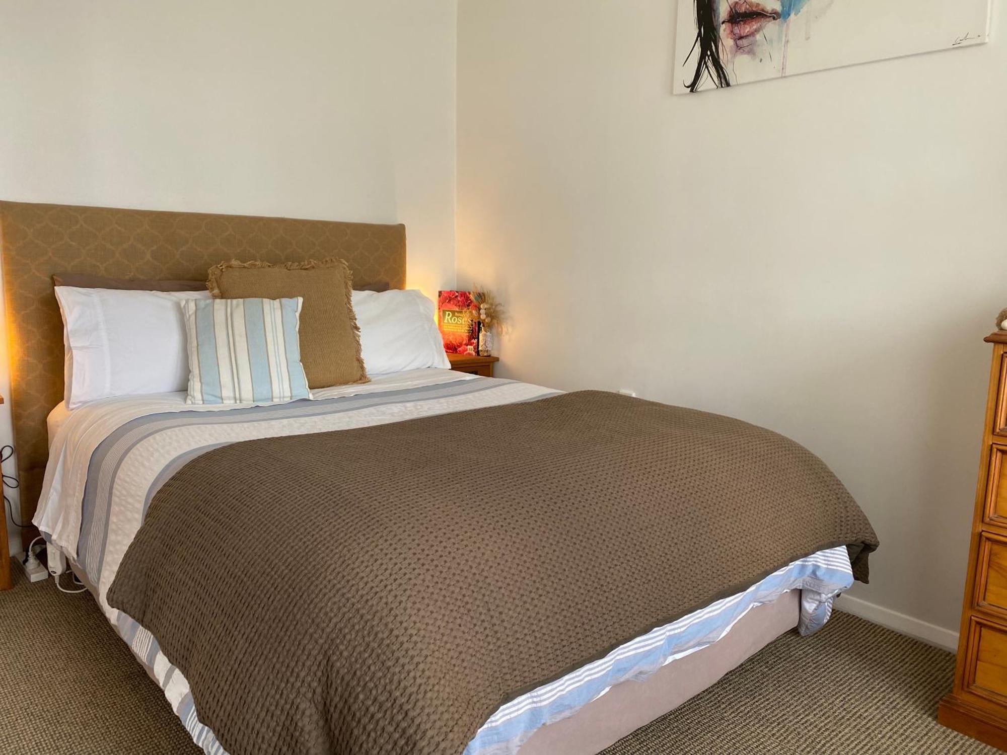 Wee Blue Bnb- Central Cosy Villa Timaru Kültér fotó